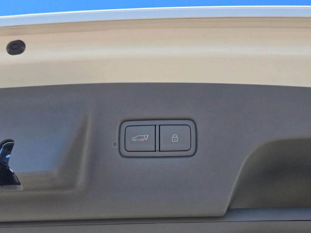 New 2026 White Pearl Hyundai SEL image 14