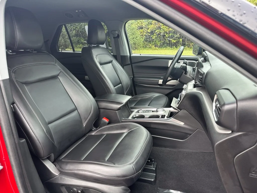 Used 2023 Red Metallic Ford XLT image 22