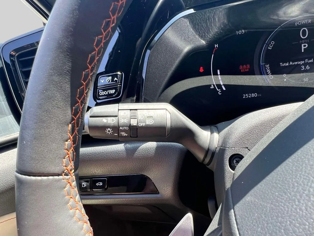 Certified Used 2024 White Lexus 350h Premium image 24