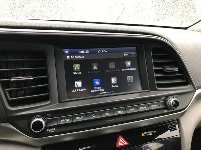 Used 2020 Phantom Black Hyundai SEL image 17