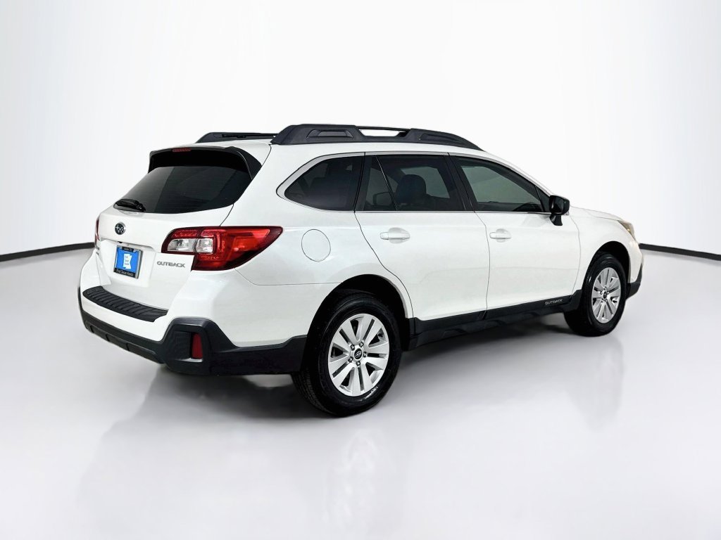 Used 2018 Crystal White Pearl Subaru 2.5i image 8
