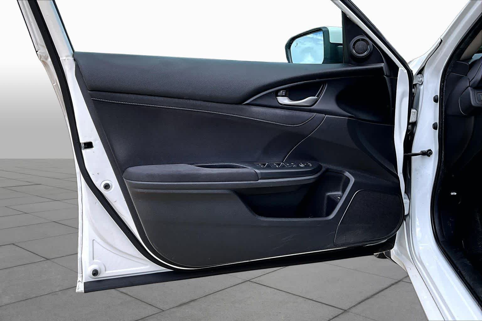 Used 2022 Platinum White Pearl Honda EX image 18