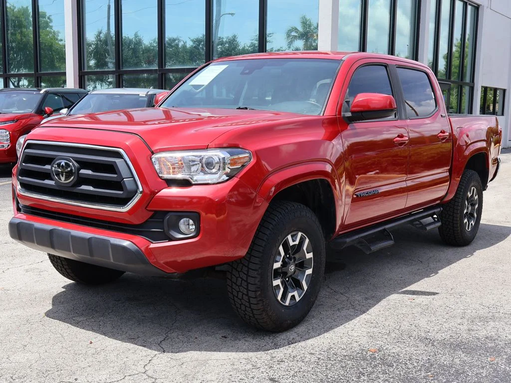 Used 2022 Red Toyota SR5 image 5