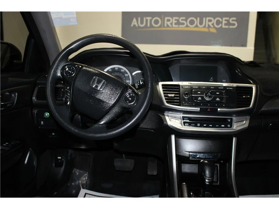 Used 2015 Dark Gray Honda LX image 15