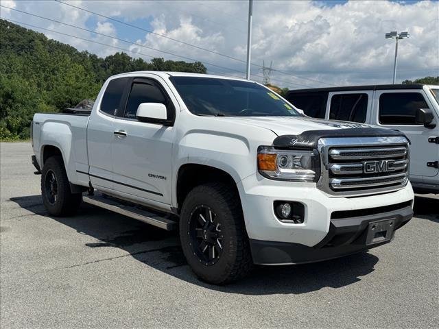 Used 2016 Summit White GMC 4WD SLE image 5