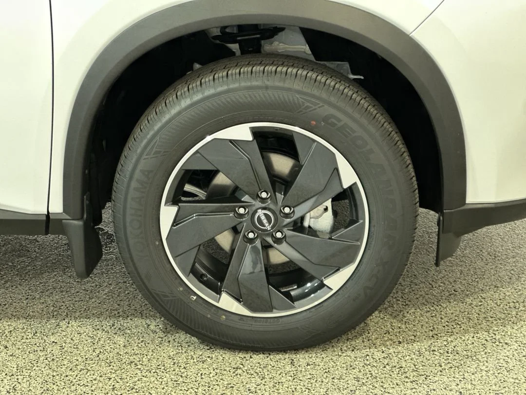 2026 Nissan Rogue SV - Photo 10