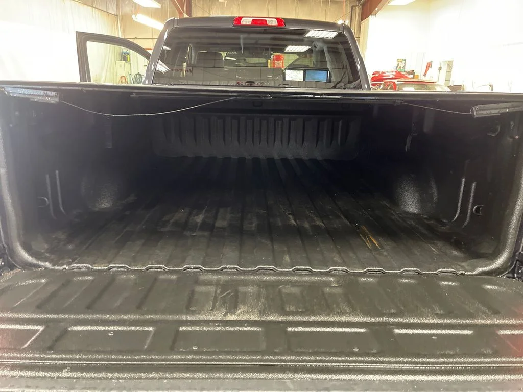 Used 2016 Silver GMC SLE image 28