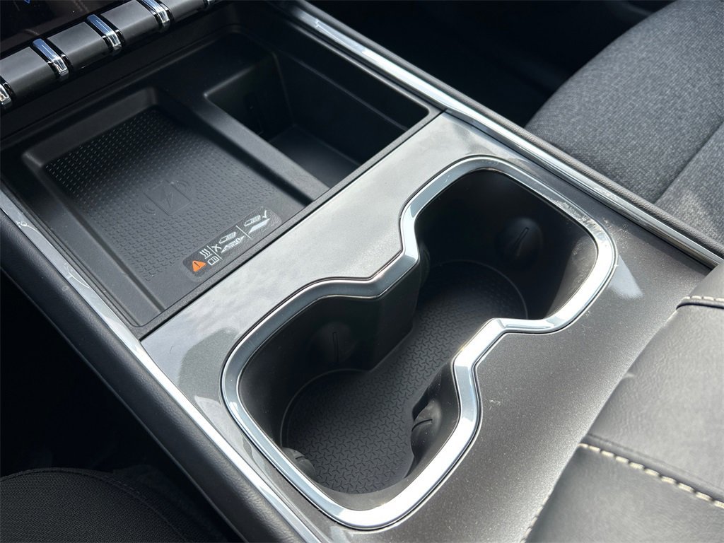 2026 GMC ACADIA - Image 25