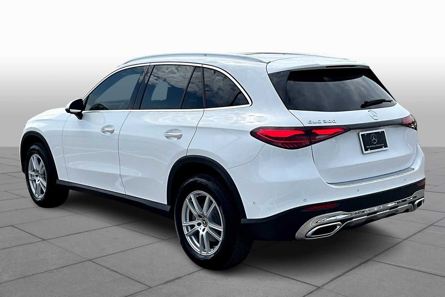 New 2026 Polar White Mercedes-Benz GLC 300 image 12