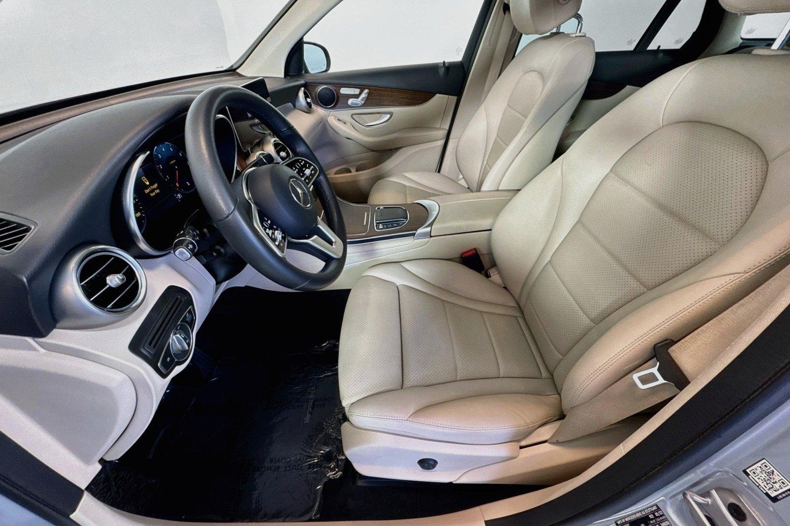 Used 2022 Cirrus Silver Metallic Mercedes-Benz GLC 300 image 19