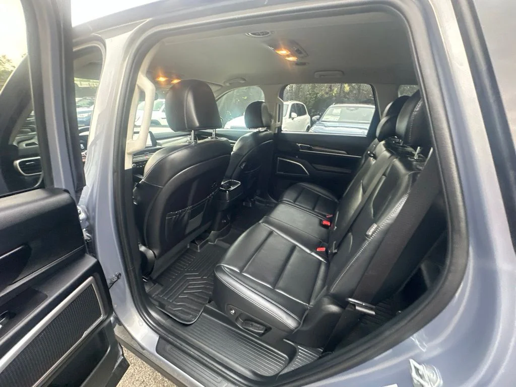Used 2024 Silver Kia LX image 24