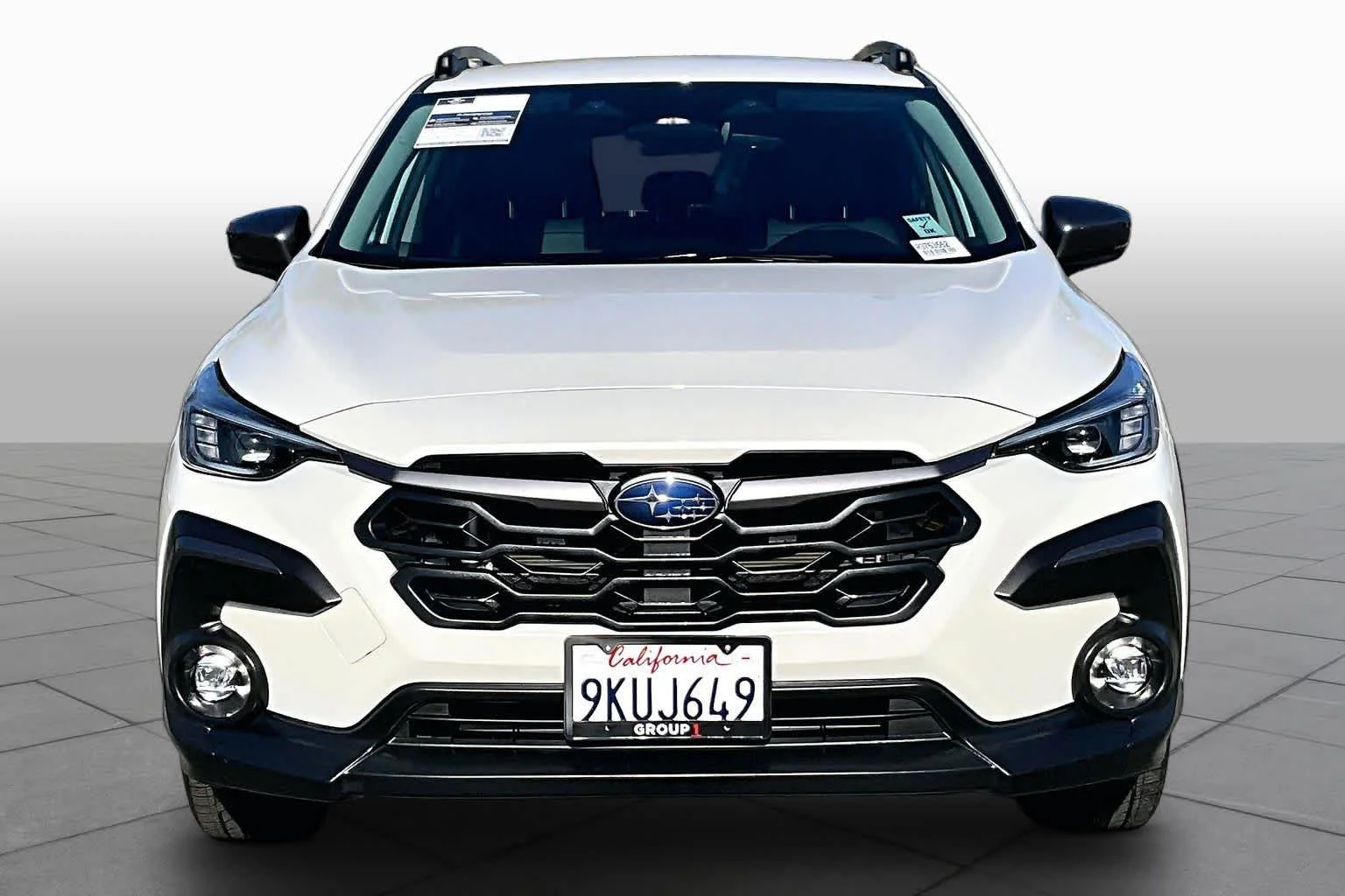 Used 2024 Crystal White Pearl Subaru Limited image 3