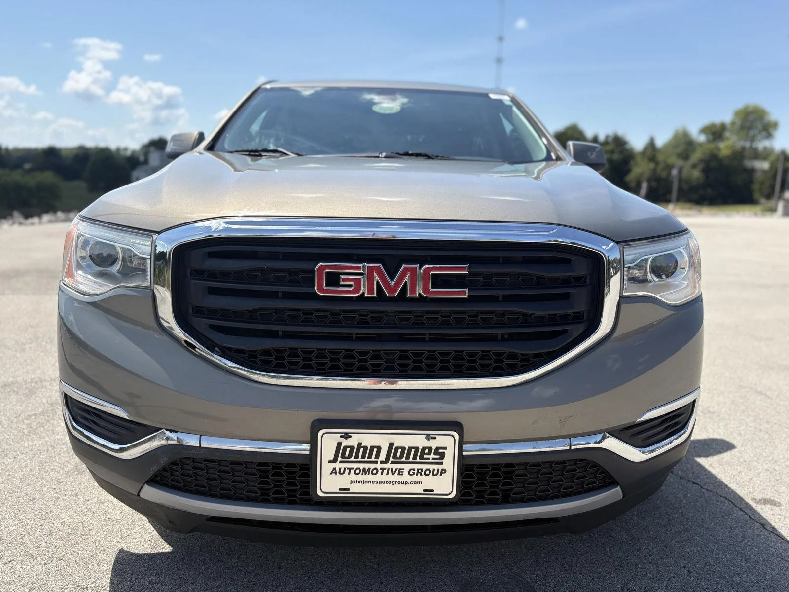 Used 2019 Pepperdust Metallic GMC SLE image 16
