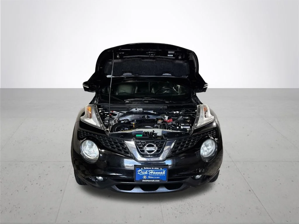 Used 2015 Black Nissan SL image 22