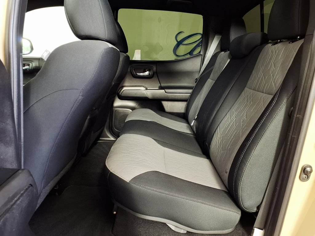 Used 2020 Quicksand Toyota SR5 image 9