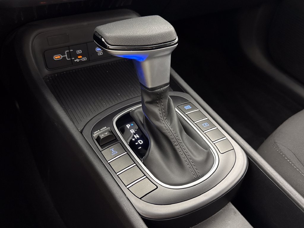 2024 Hyundai Kona SE - Photo 22