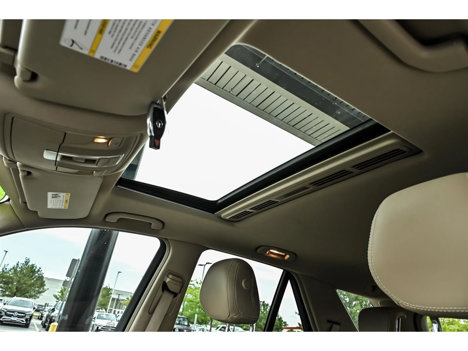 Used 2015 Brown Mercedes-Benz ML 400 image 15