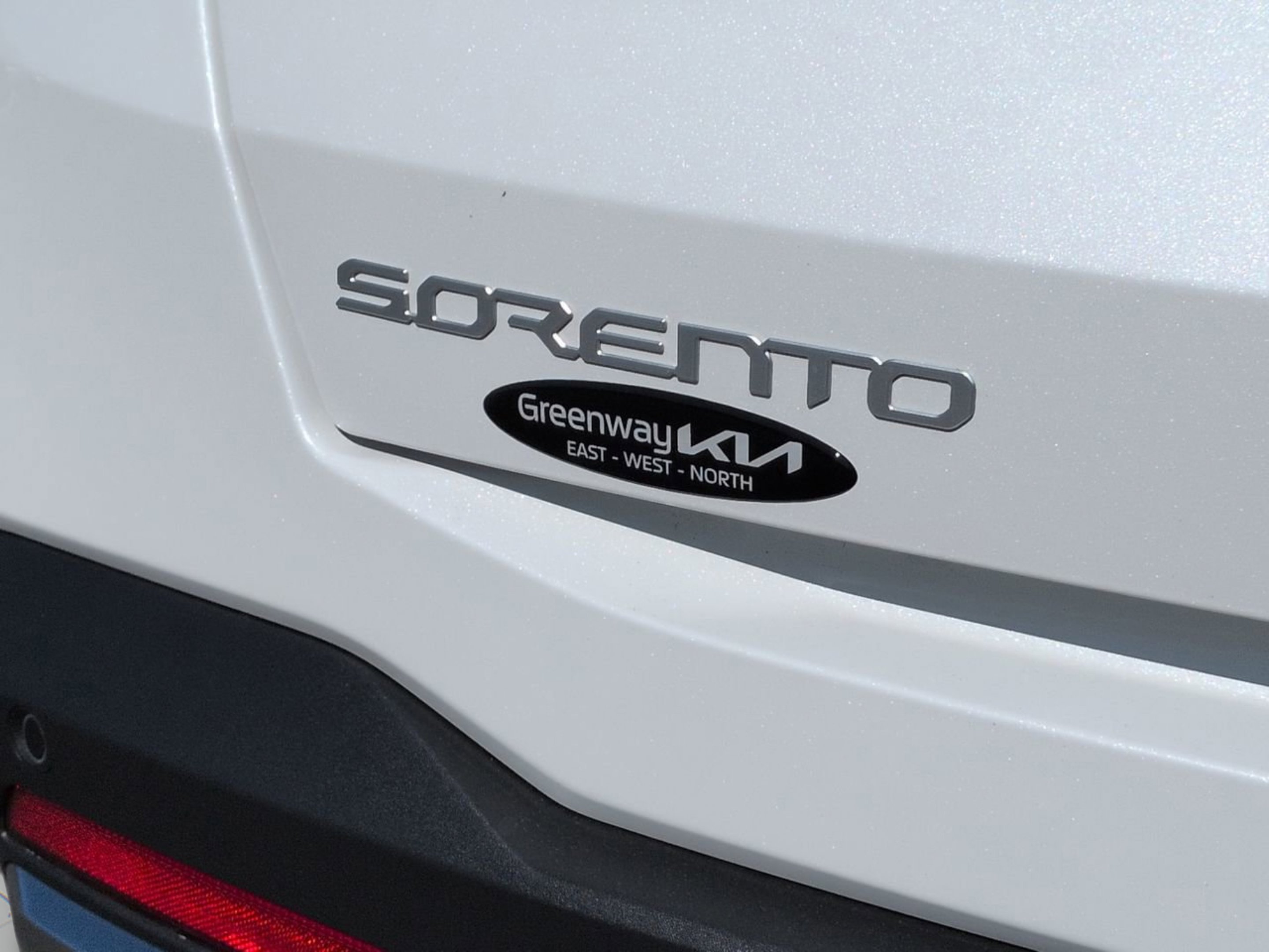 New 2026 Snow White Pearl Kia EX image 34