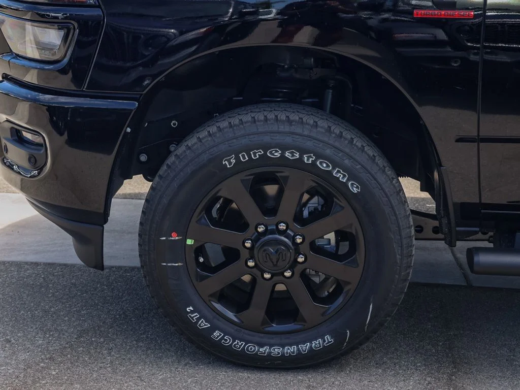 New 2026 Diamond Black Crystal Pearlcoat RAM  image 11