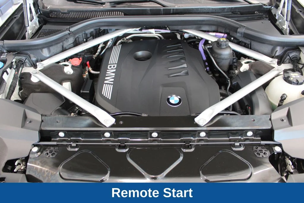 Used 2023 White BMW xDrive40i image 10