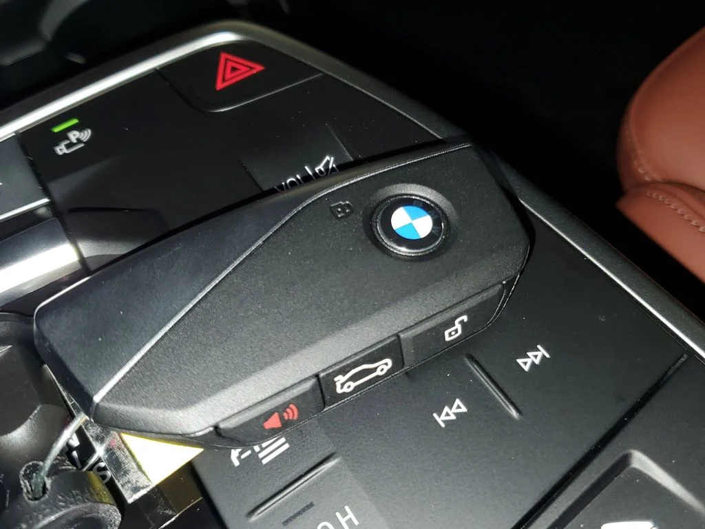 New 2026 Alpine White BMW xDrive28i image 25