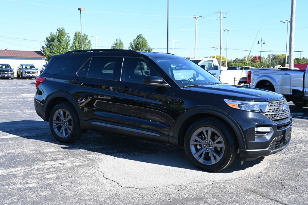 Certified Used 2024 Black Metallic Ford XLT image 7