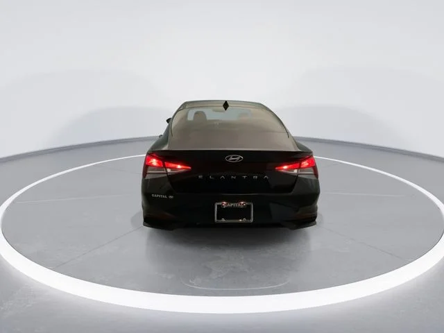 Used 2023 Black Hyundai SEL image 5