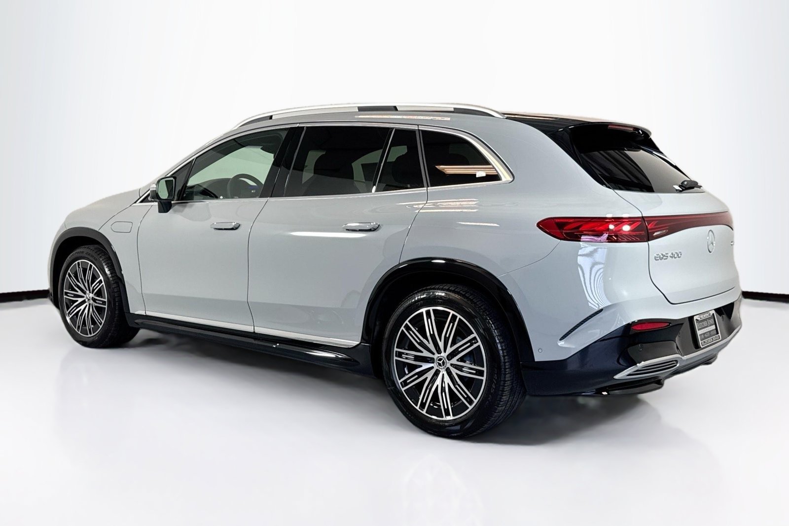New 2026 MANUFAKTUR Alpine Grey Mercedes-Benz EQS 400 image 7