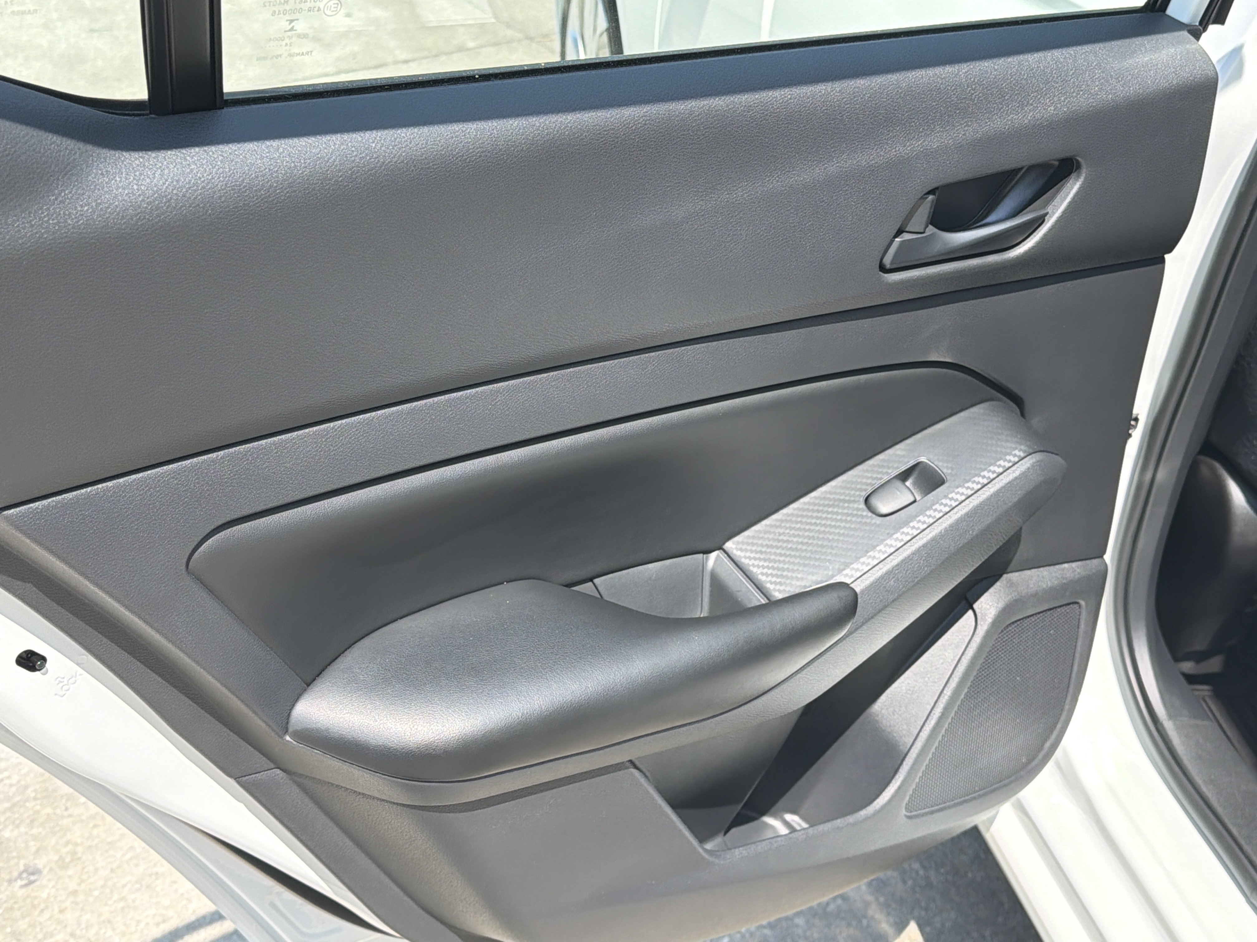 Certified Used 2025 Glacier White Nissan S image 22