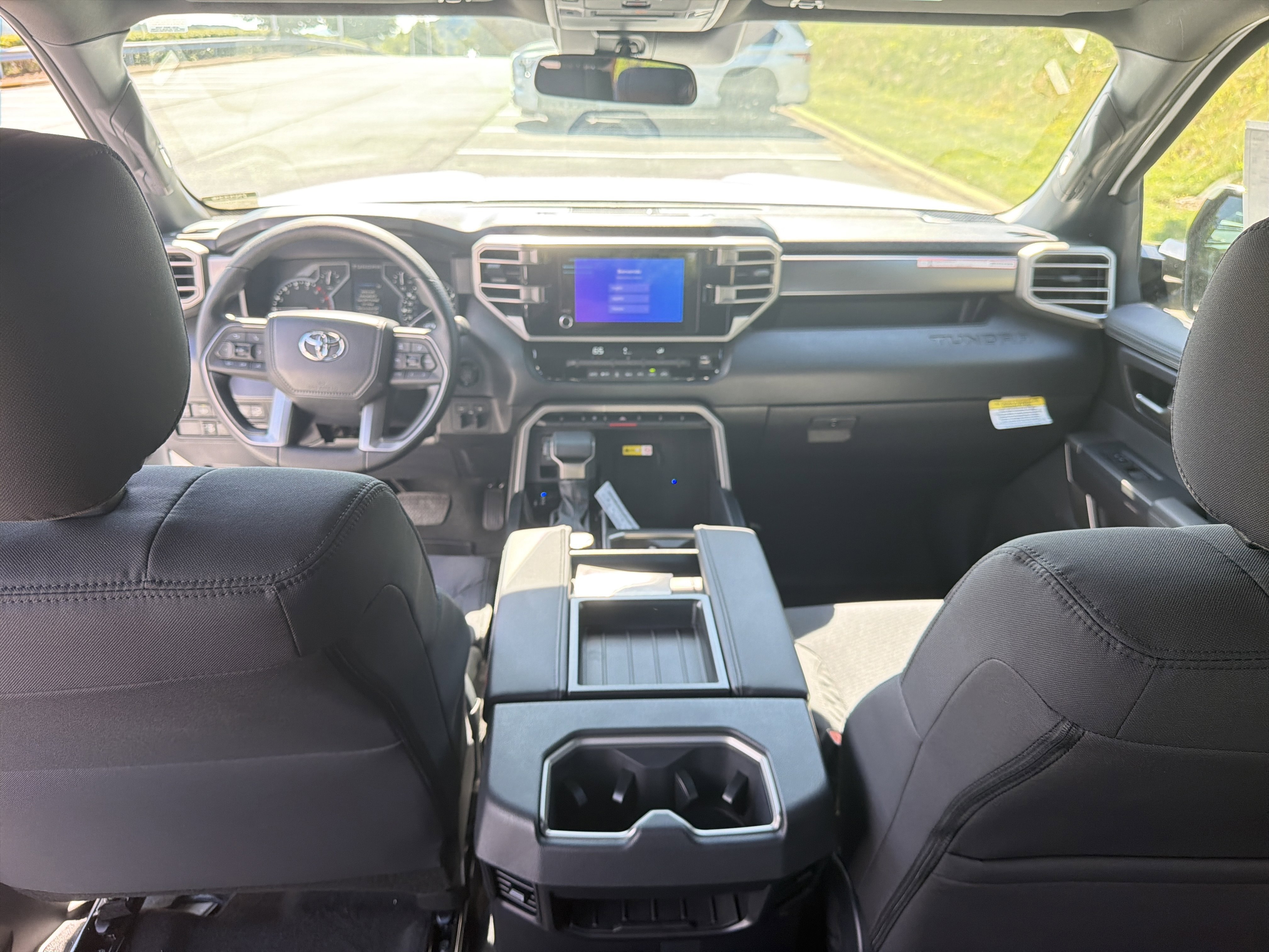 2026 Toyota Tundra SR5 - Photo 18