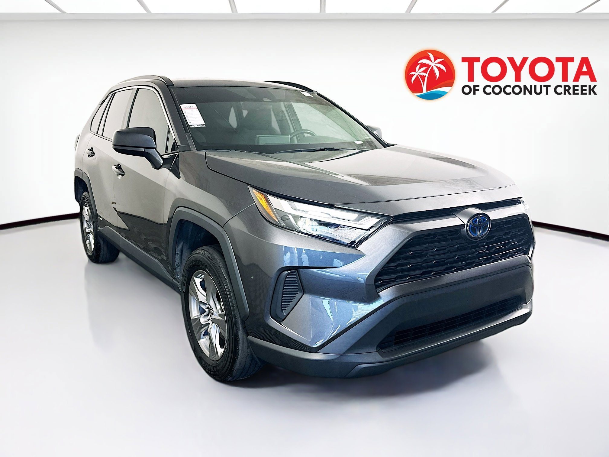 2024 Toyota RAV4 thumbnail 3