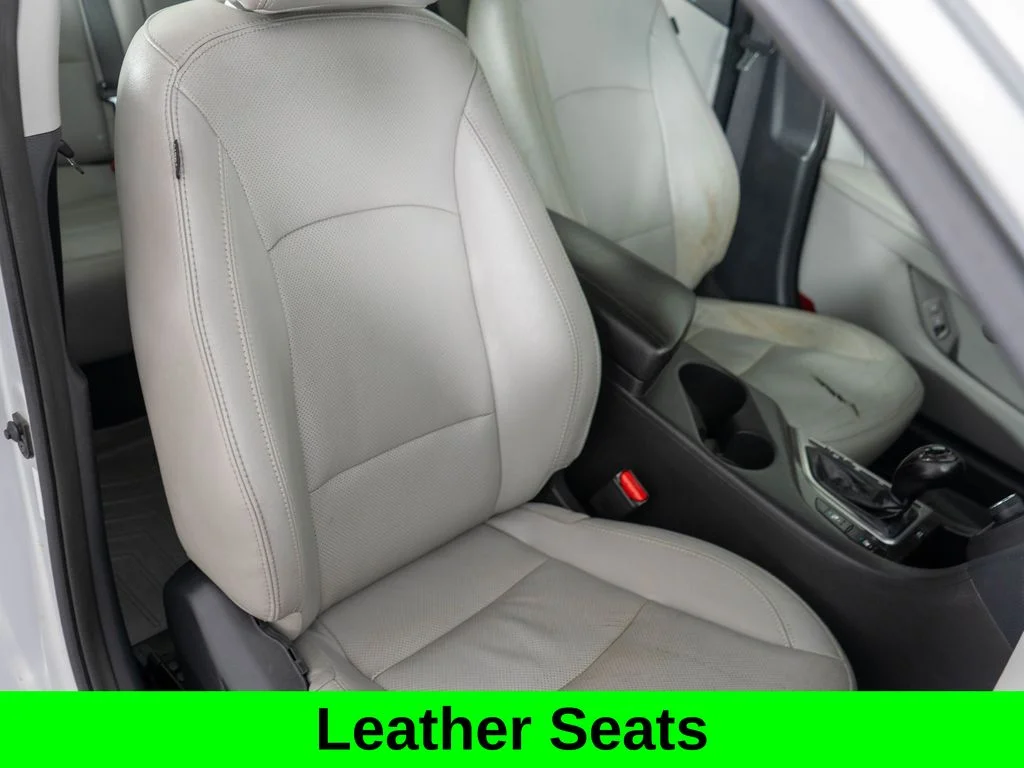 Used 2012 Silver Kia EX image 7