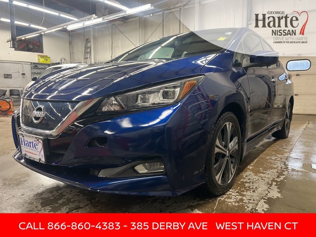 2022 Nissan LEAF SL Plus