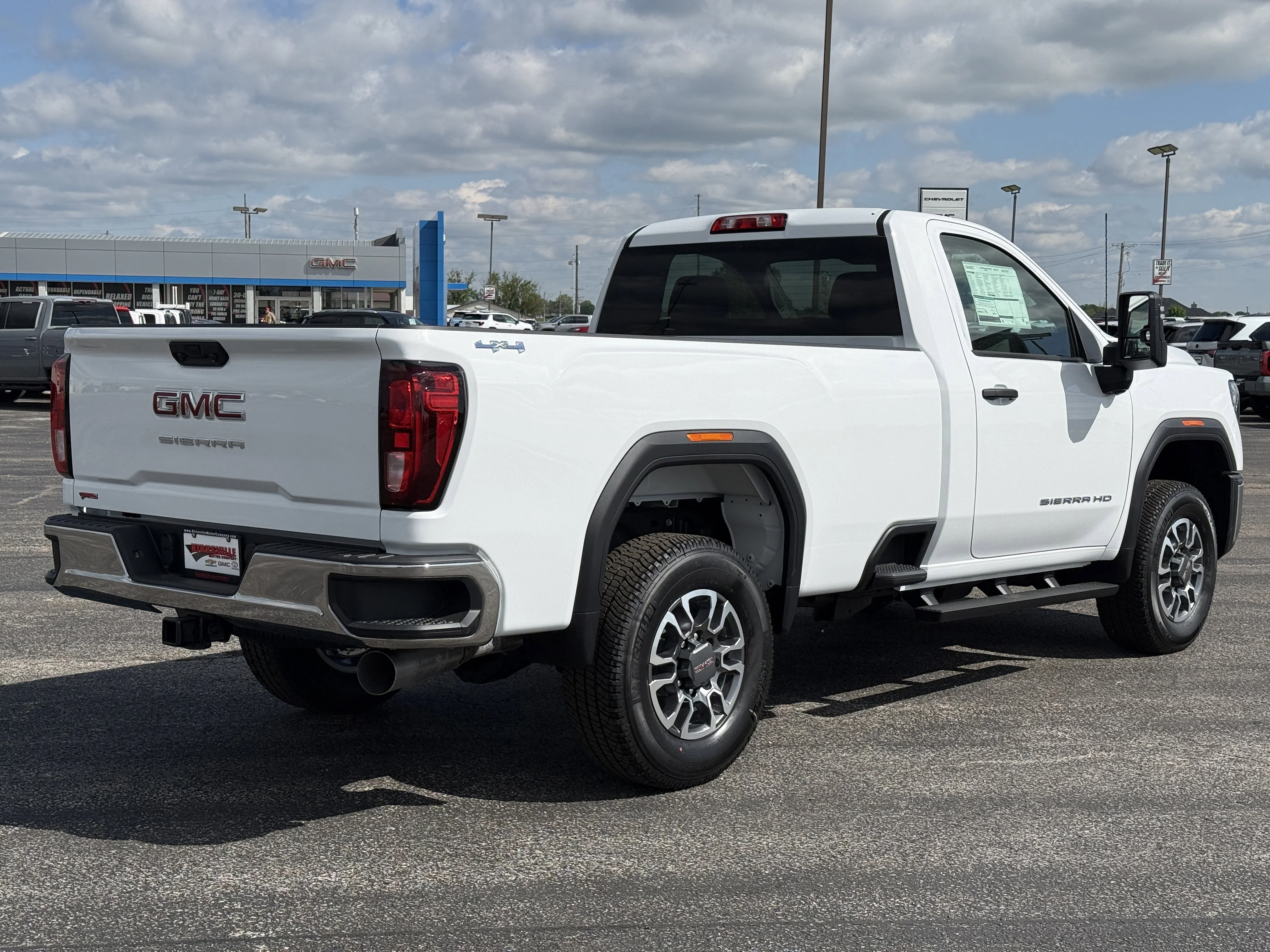 2026 GMC Sierra 3500HD Pro - Photo 4