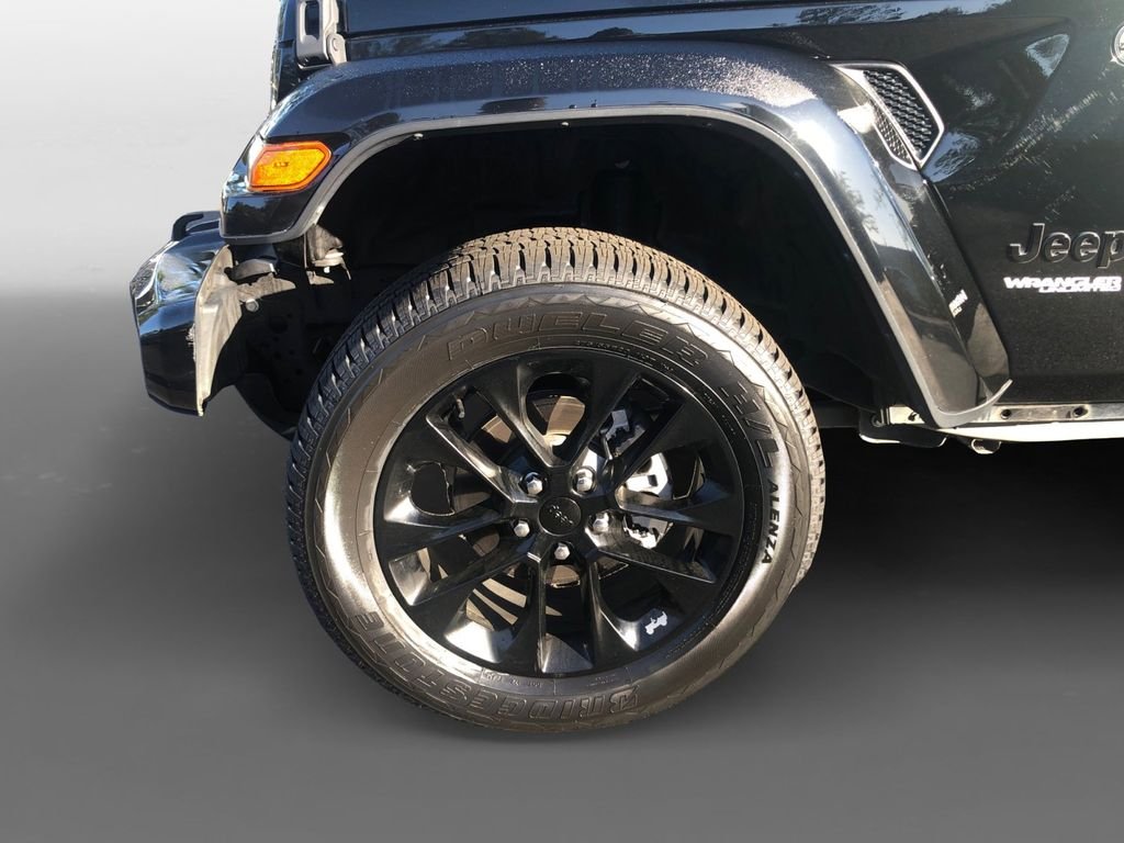 Used 2022 Black Jeep Unlimited Sahara High Altitude image 15