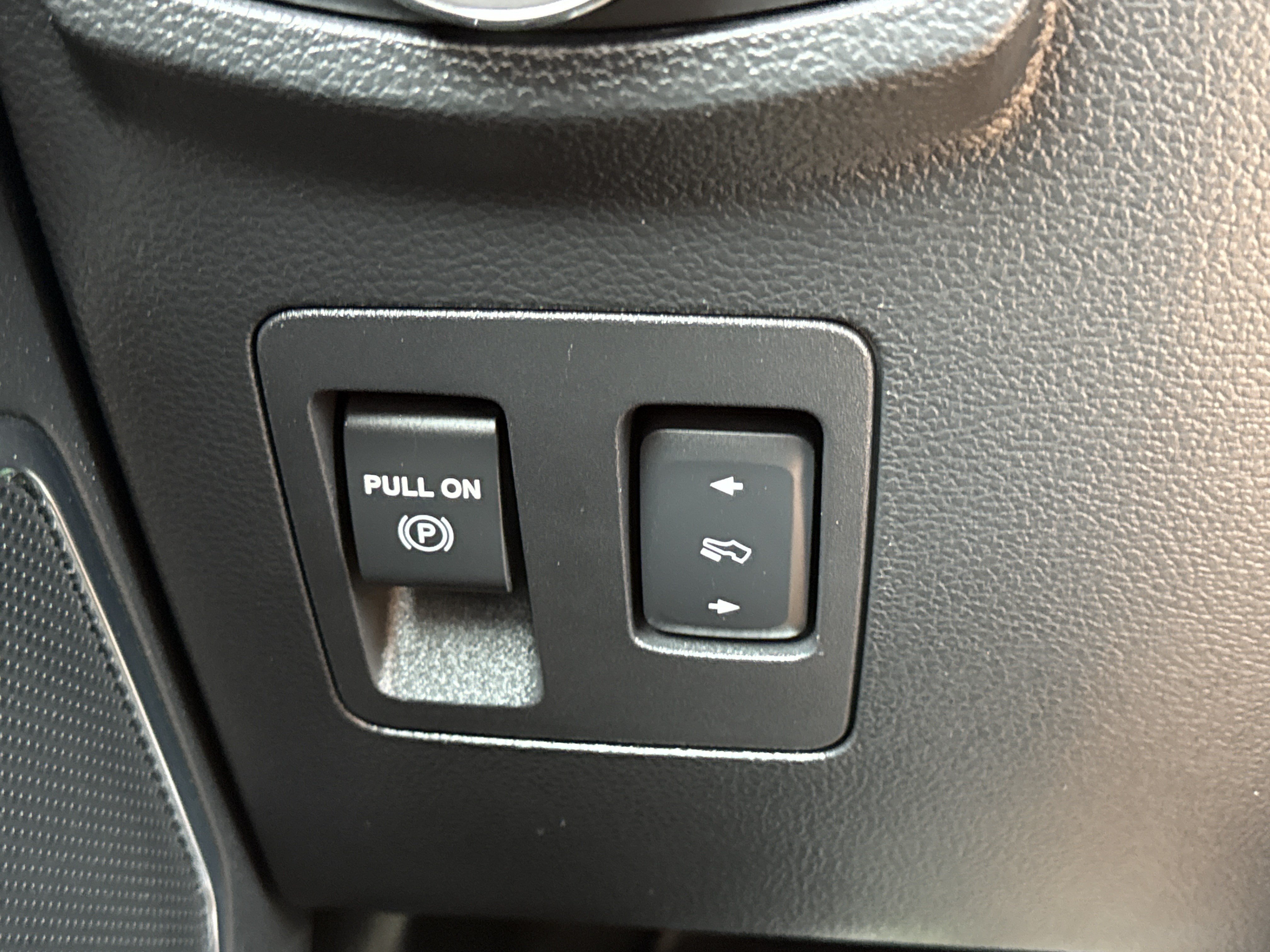 Used 2019 Agate Black Metallic Ford LARIAT image 19