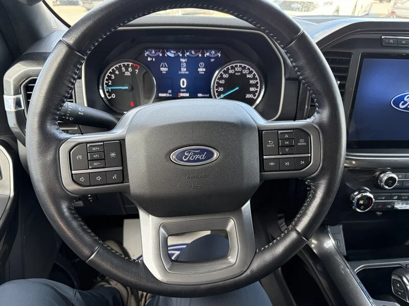 Used 2021 White Ford XL image 12