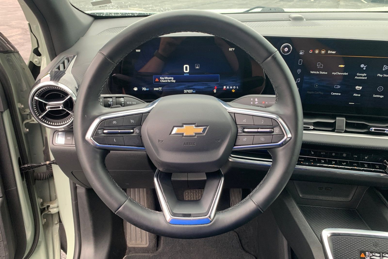 Used 2025 Green Chevrolet LT image 28