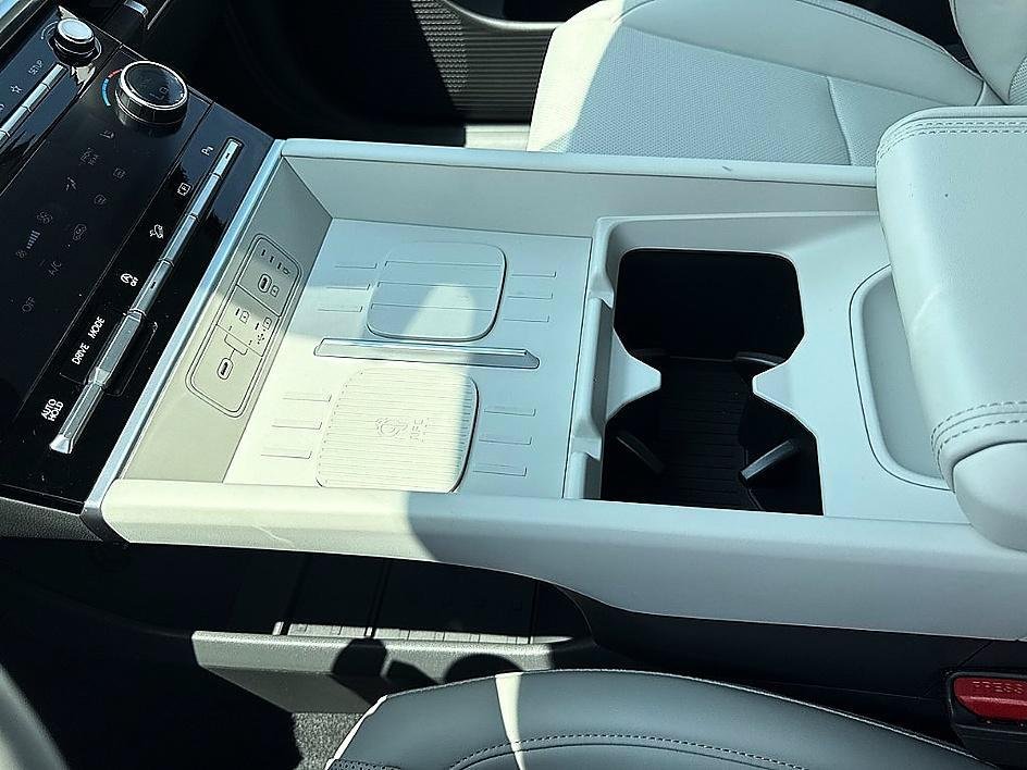 New 2026 Atlantis Blue Hyundai SEL FWD image 27
