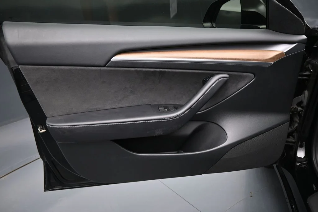 Used 2023 Black Tesla Base image 10