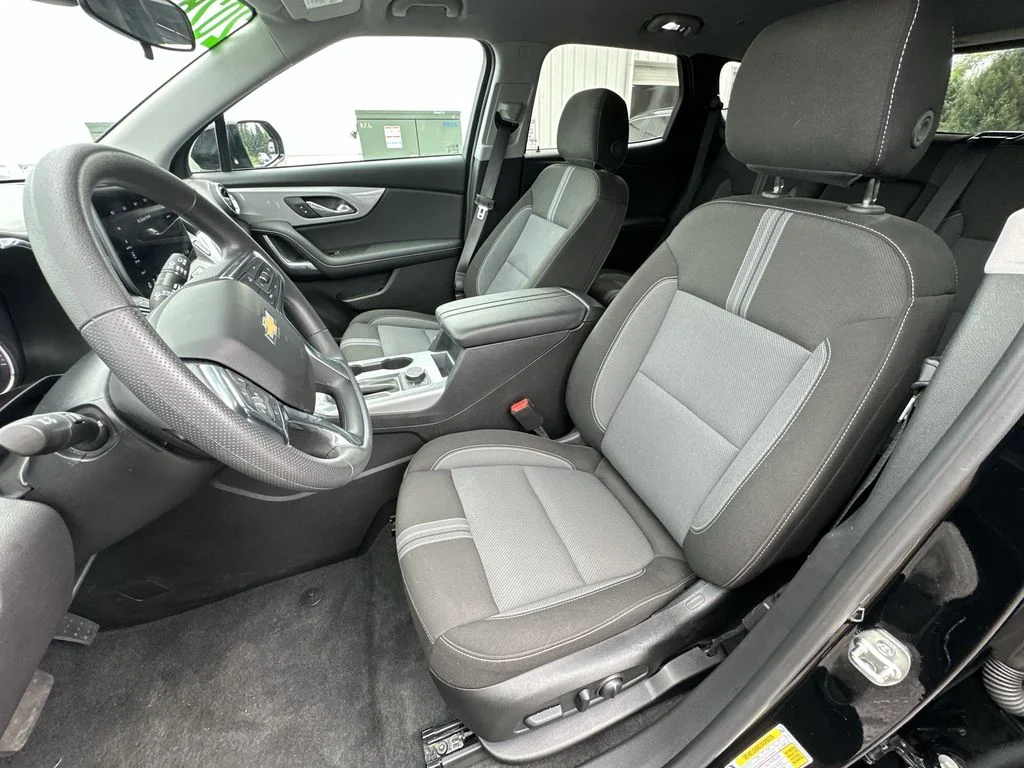 Used 2026 Black Chevrolet LT image 16