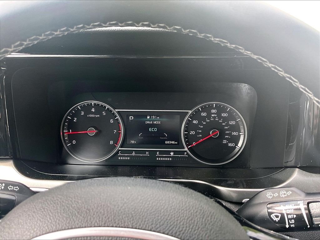Used 2021 Passion Red Tintcoat Kia S image 25