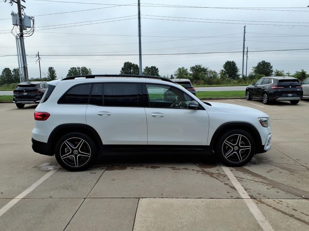 Used 2024 Digital White Metallic Mercedes-Benz GLB 250 image 16