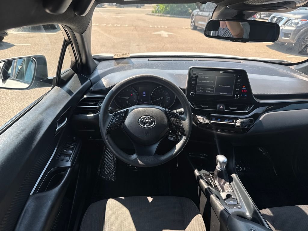 Used 2019 White Toyota LE image 12