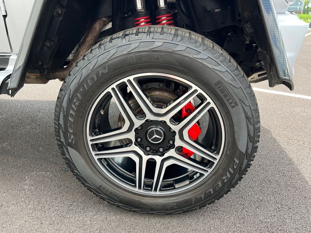 Used 2017  Mercedes-Benz G 550 Squared image 37
