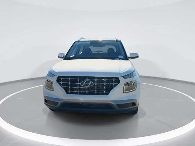 Used 2026 White Hyundai SEL image 3