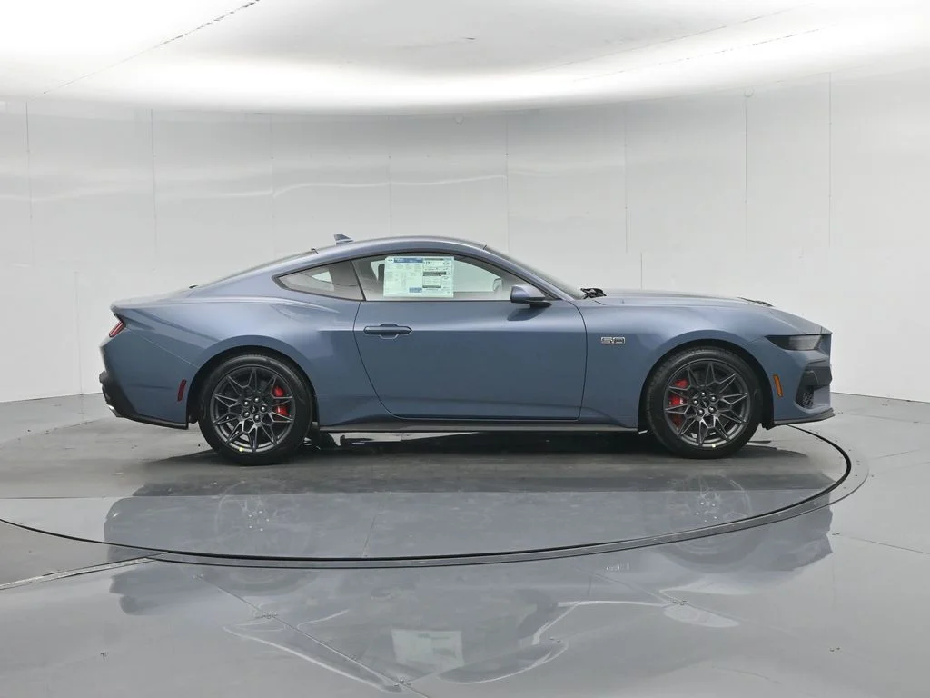 New 2026 Vapor Blue Metallic Ford GT Premium image 22