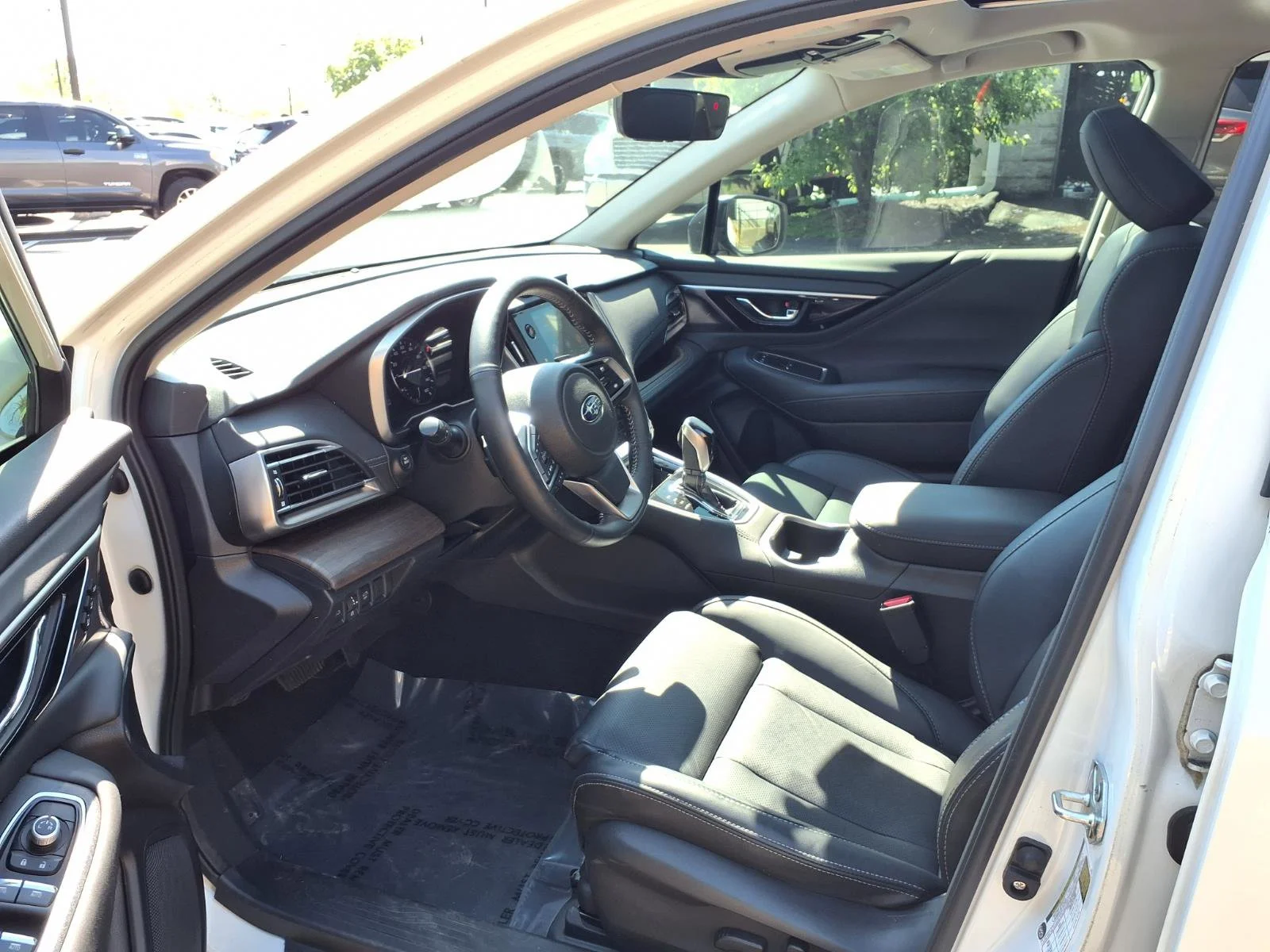 Used 2024 Crystal White Pearl Subaru Limited image 23