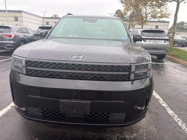 Used 2024 Phantom Black Hyundai Calligraphy image 3