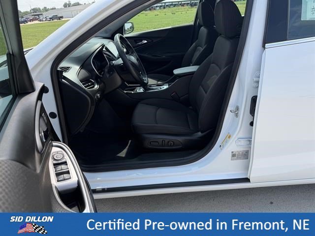Used 2024 Summit White Chevrolet RS image 6
